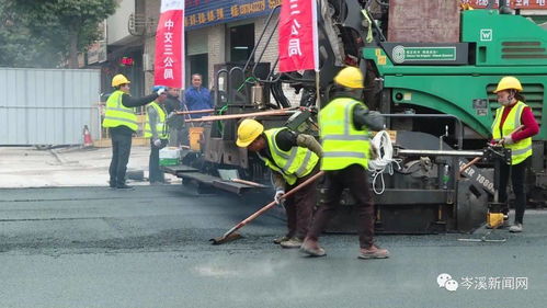 最新進展 玉梧大道道路綜合改造項目開始進入路面瀝青層攤鋪作業