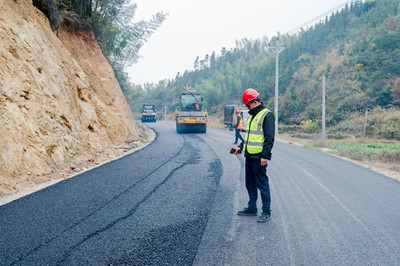 懷化會同:加速推進鄉(xiāng)鎮(zhèn)通三級公路建設(shè)